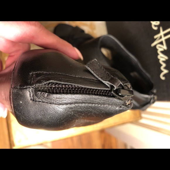 SOLD🎉9B-COLE HAAN BLACK LEATHER 4” HEEL SANDALS - Picture 8 of 8